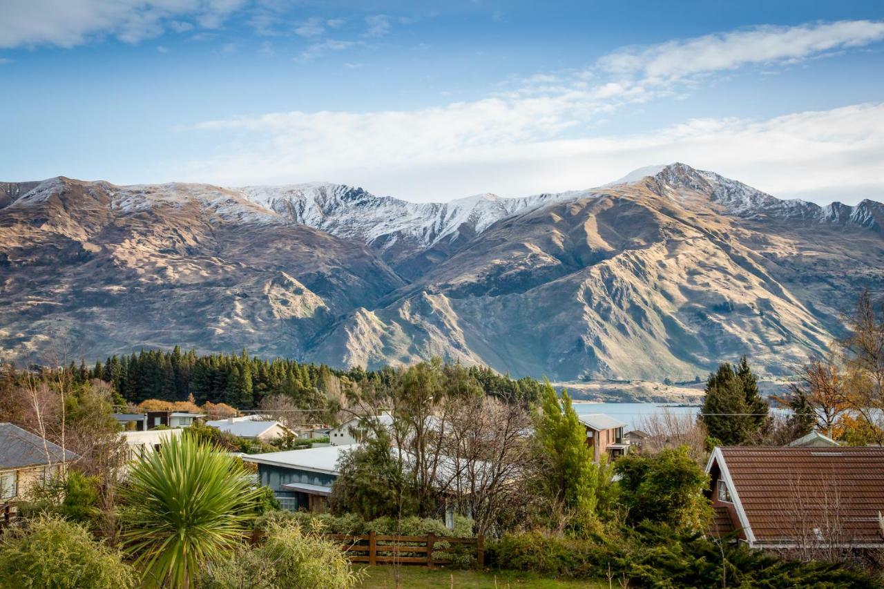 Retro With A View Villa Wanaka Exterior photo