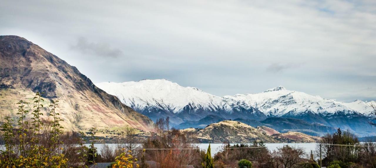 Retro With A View Villa Wanaka Exterior photo